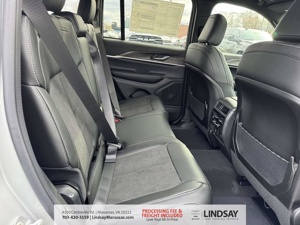 New 2026 Jeep Grand Cherokee Altitude AWD/4WD image 14