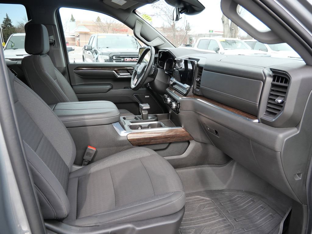 Used 2024 GMC Sierra 1500 Elevation w/ Preferred Package image 14