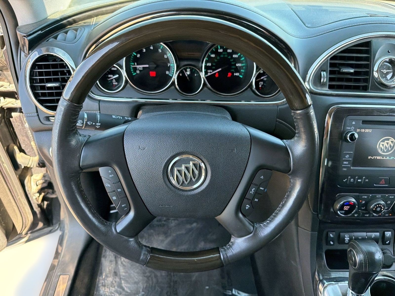 Used 2015 Buick Enclave Leather AWD/4WD image 11