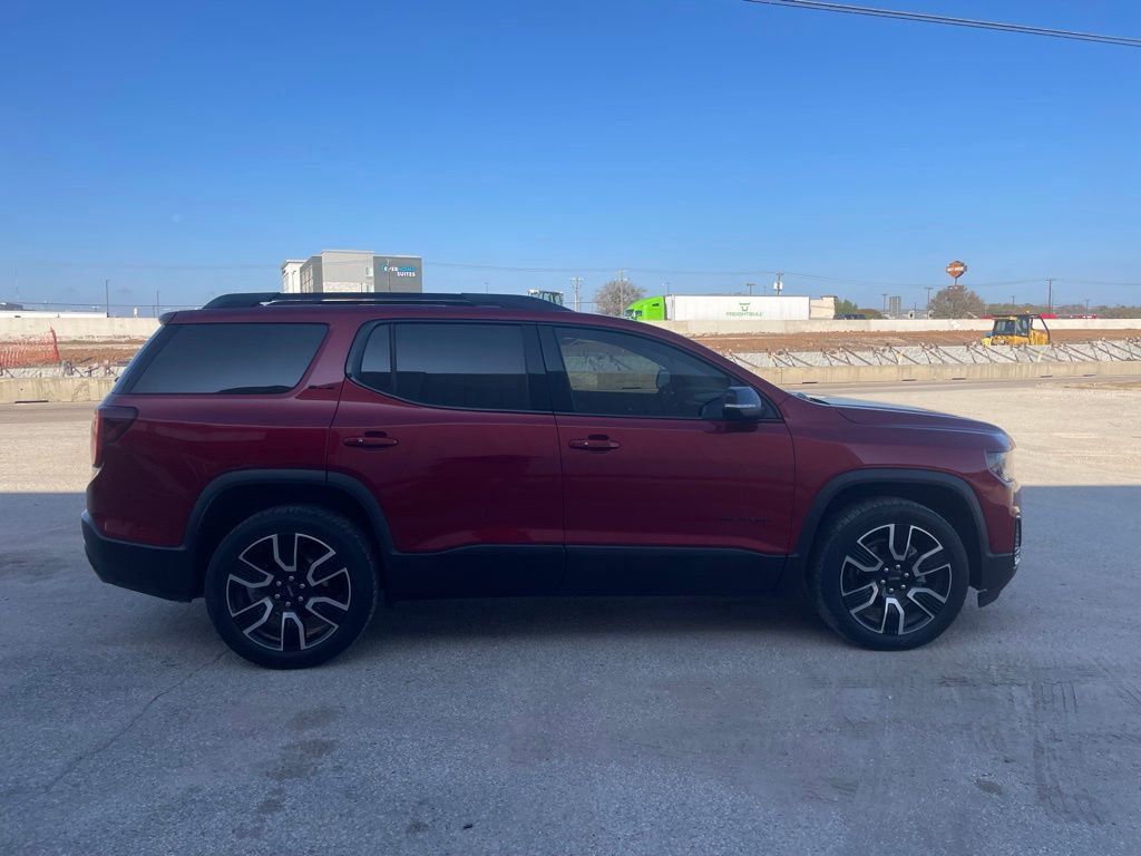 Used 2021 GMC Acadia SLE w/ Driver Convenience Package image 4