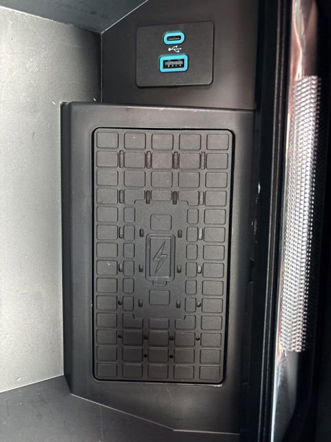 Used 2024 Ford F150 Platinum w/ Equipment Group 702A High image 19