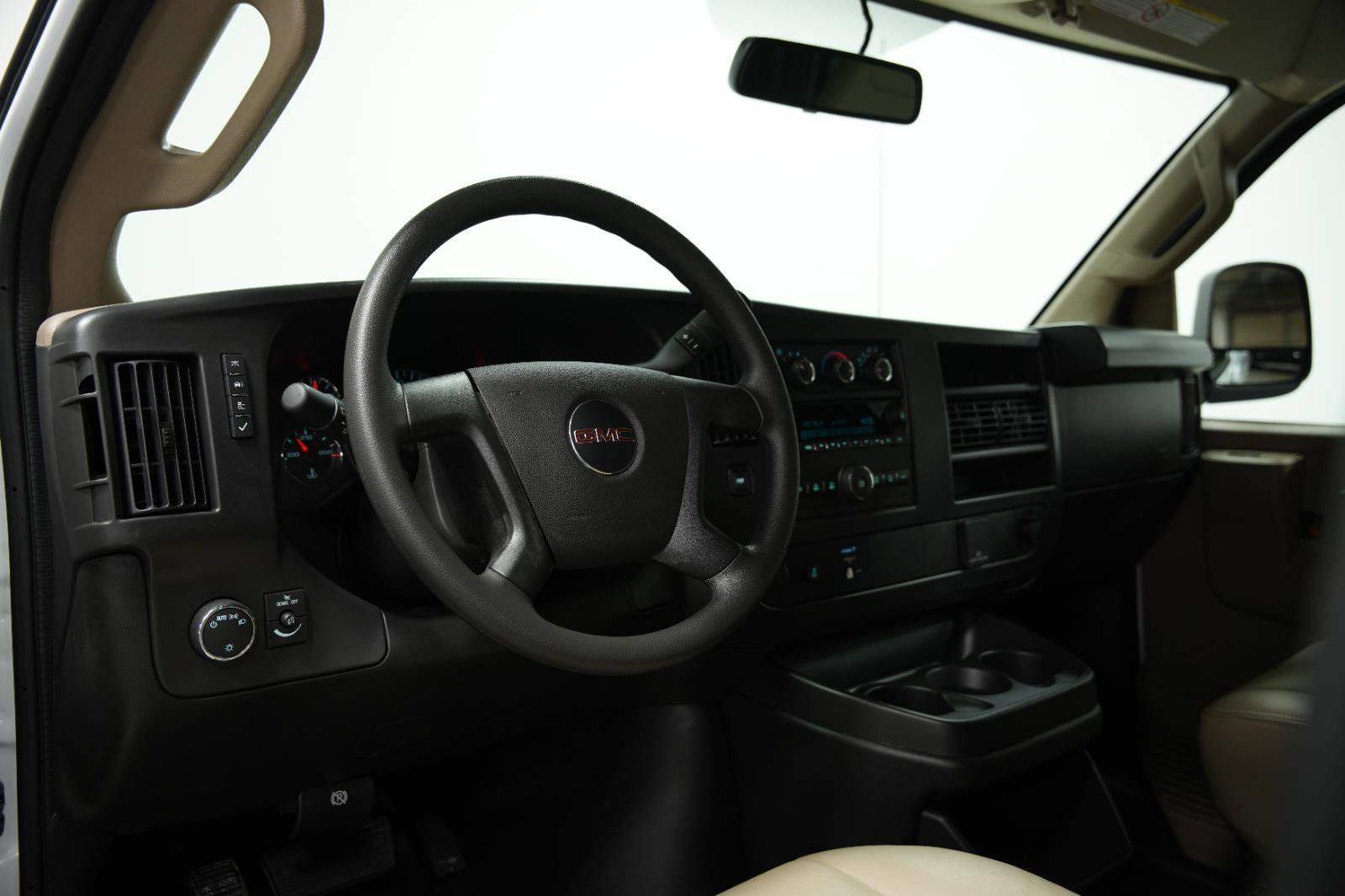 New 2026 GMC Savana 2500 Extended RWD image 25