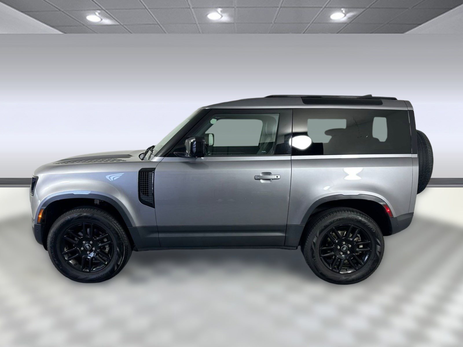 Certified 2024 Land Rover Defender 90 S image 2