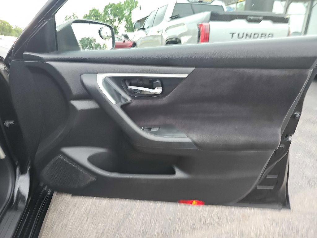 Used 2013 Nissan Altima 2.5 S image 33