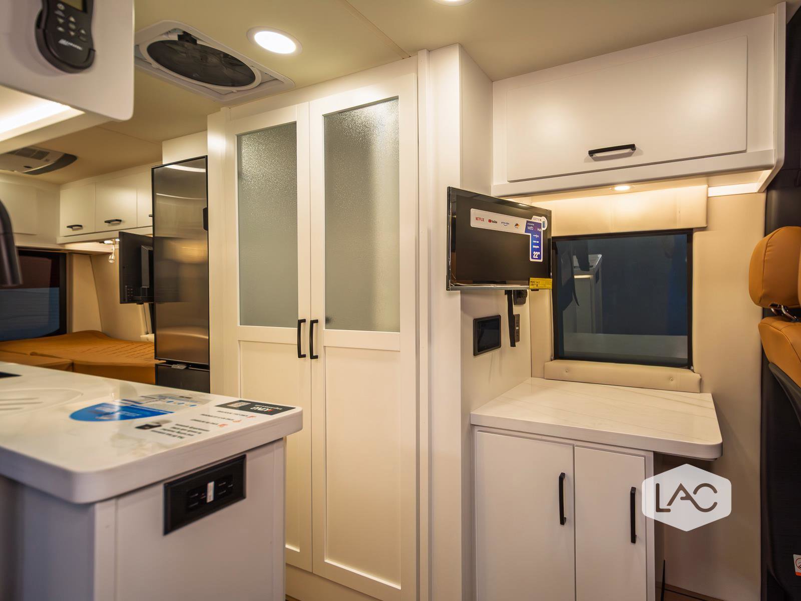 Used 2023 Mercedes-Benz Sprinter 3500 image 30