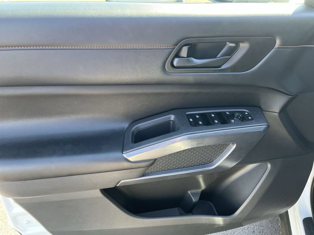 Used 2023 Nissan Pathfinder Rock Creek AWD/4WD image 15