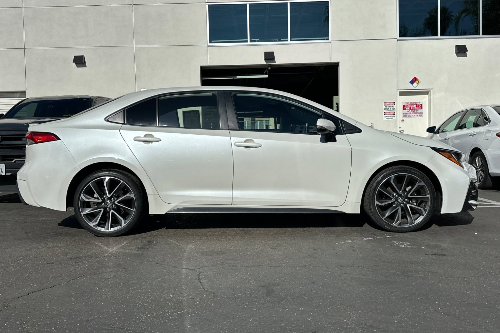 Used 2020 Toyota Corolla SE image 3