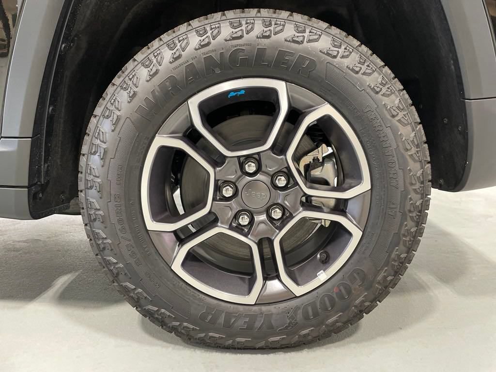 New 2024 Jeep Grand Cherokee Trailhawk w/ Advanced Protech Group II AWD/4WD image 14