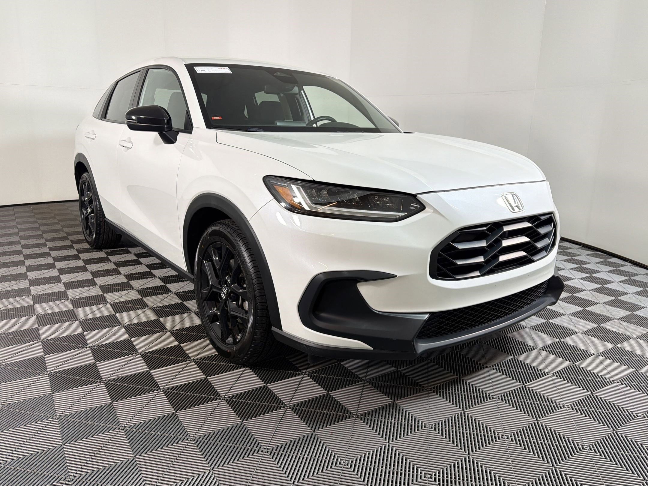 Used 2023 Honda HR-V Sport image 19