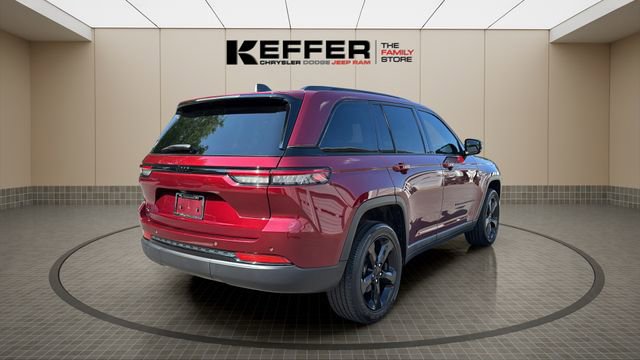 Certified 2023 Jeep Grand Cherokee Altitude AWD/4WD image 6
