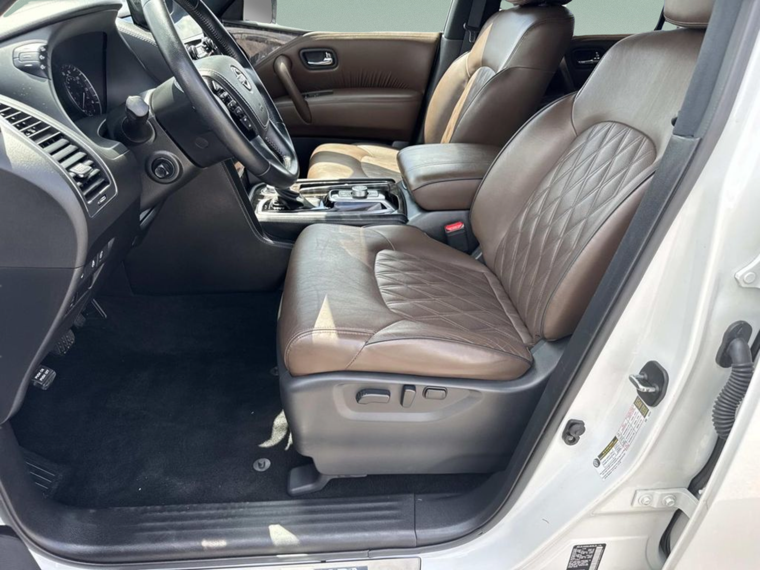 Used 2023 Nissan Armada Platinum w/ Captain's Chairs Package AWD/4WD image 20