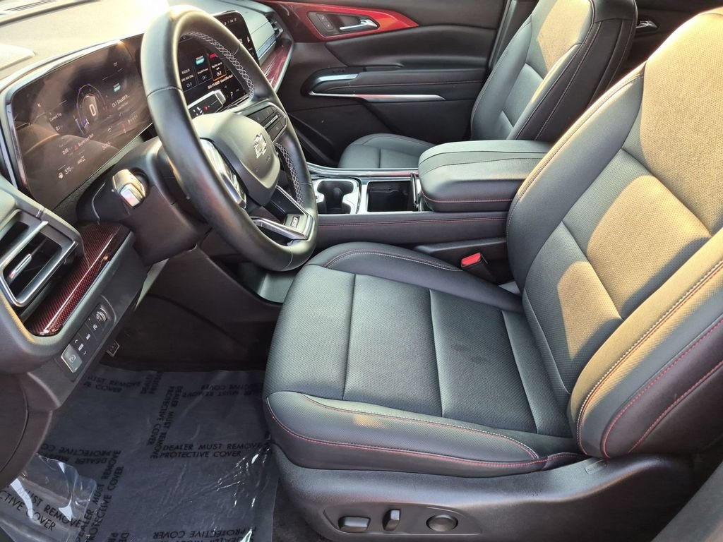 Used 2025 Chevrolet Traverse Z71 AWD/4WD image 15