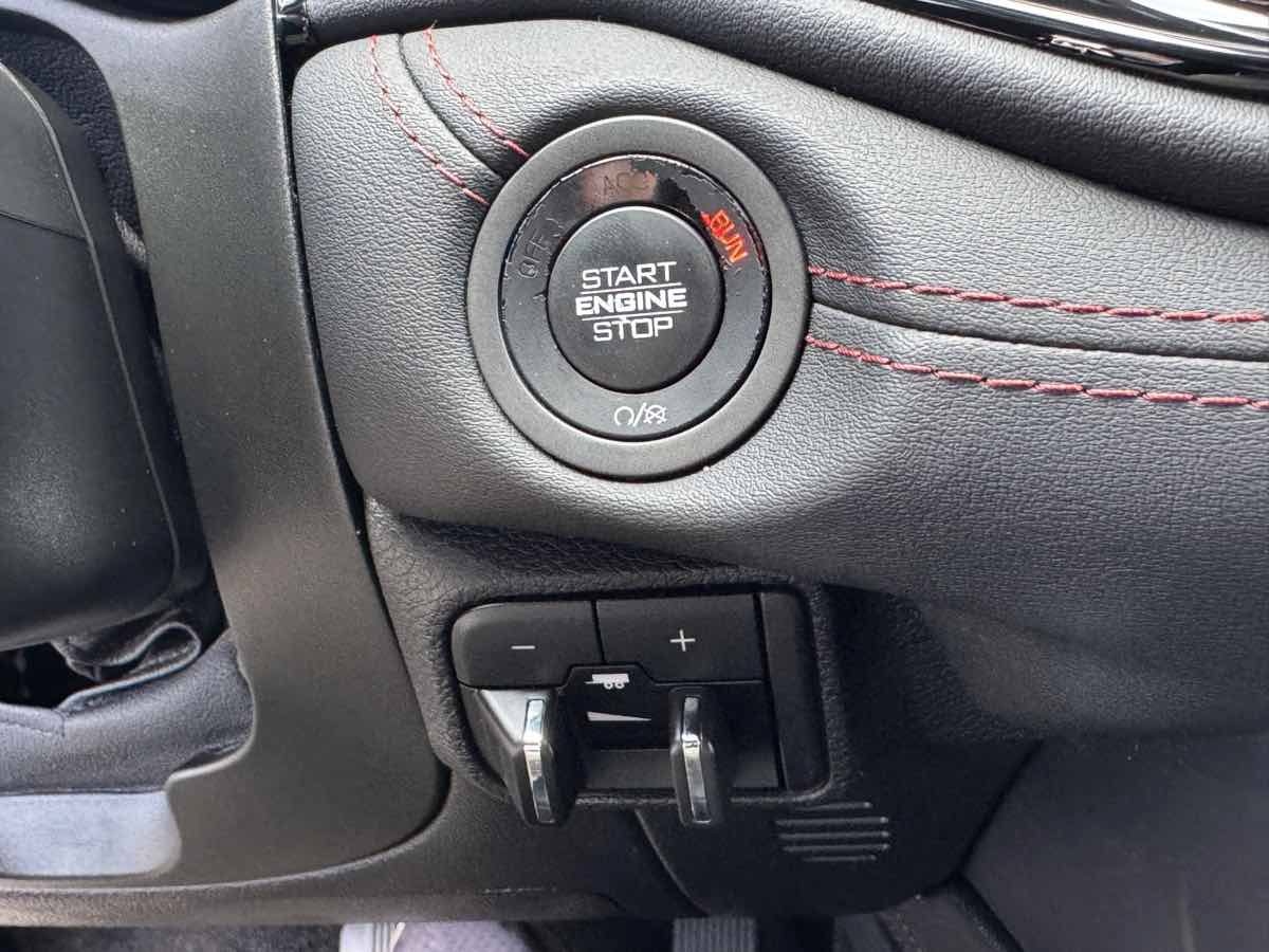 Used 2023 Dodge Durango GT RWD image 34