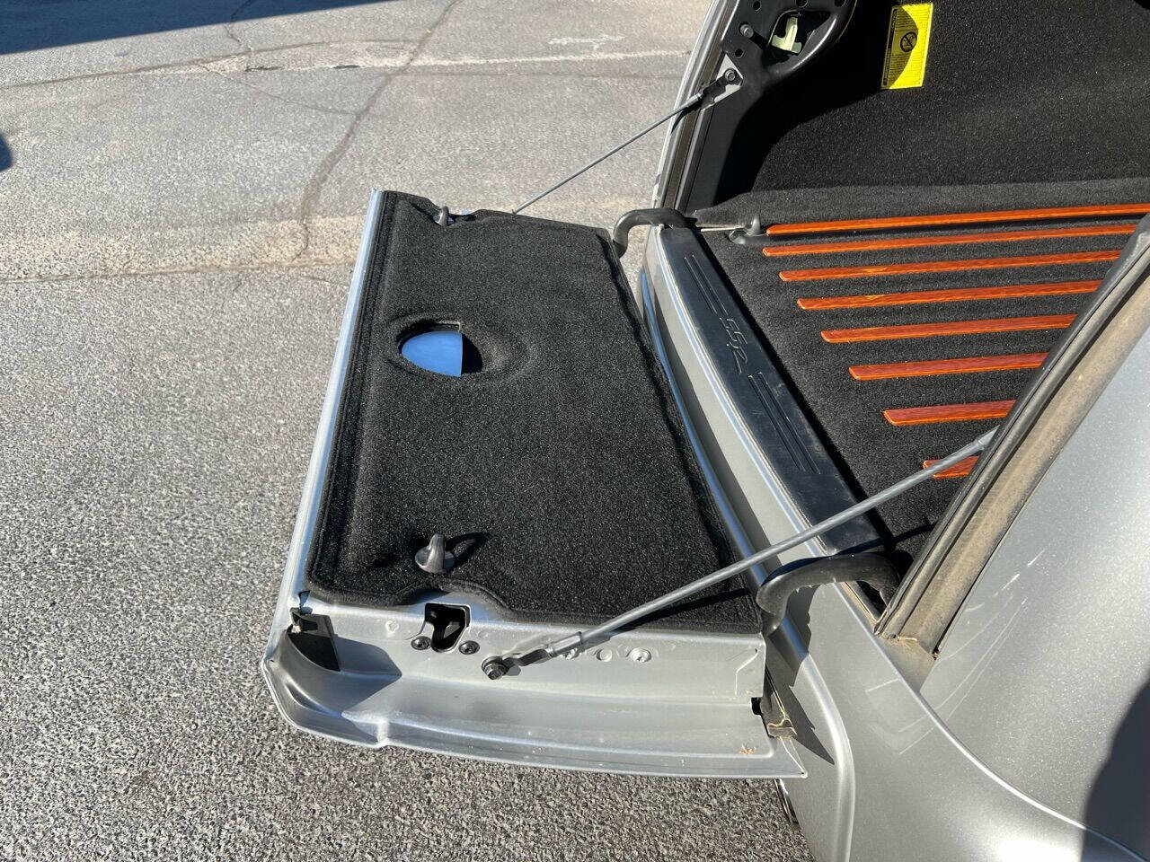 Used 2004 Chevrolet SSR w/ Preferred Equipment Group RWD image 64