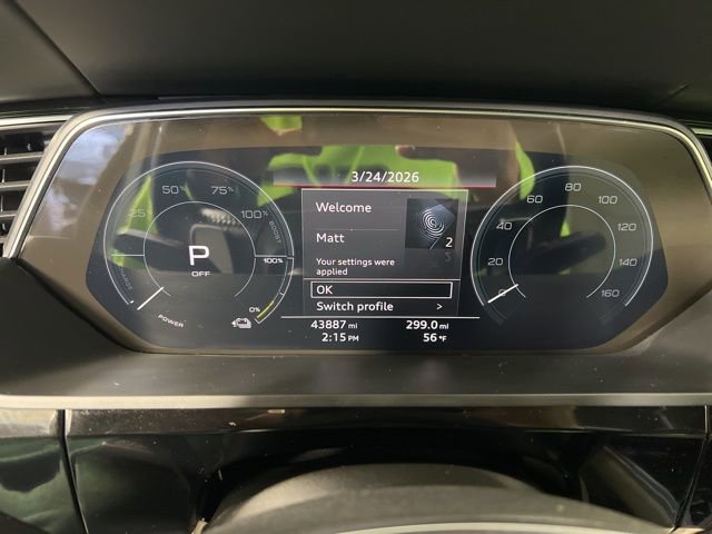 Used 2019 Audi e-tron Prestige w/ Prestige Package image 18
