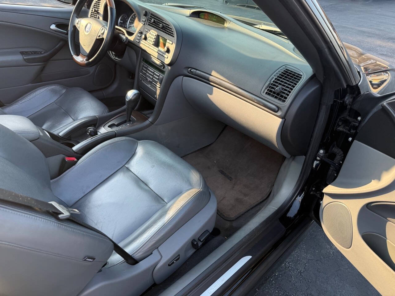 Used 2004 Saab 9-3 Arc FWD image 22