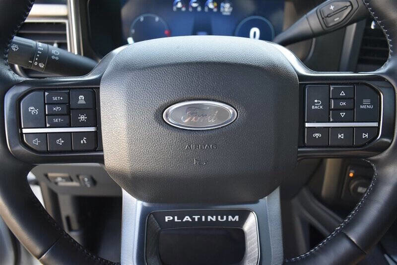 Used 2025 Ford F450 Platinum w/ FX4 Off-Road Package image 17
