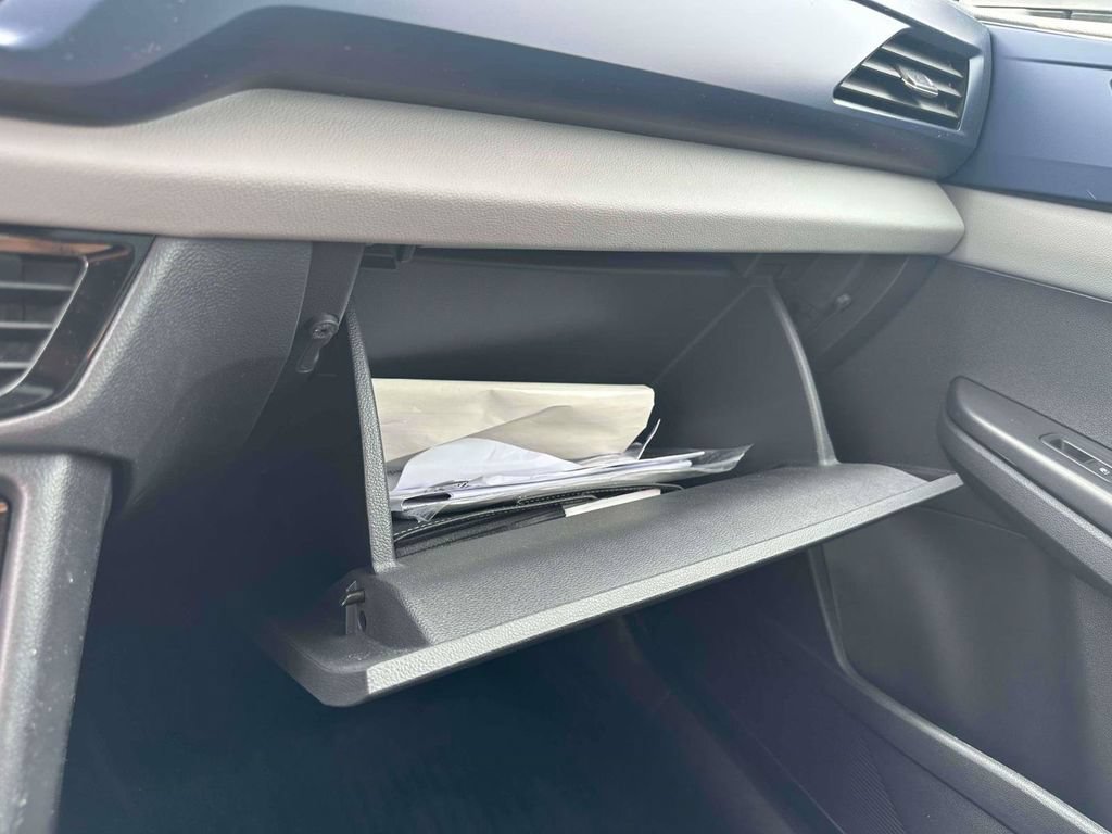 Used 2023 Volkswagen Taos SE w/ Panoramic Sunroof Package AWD/4WD image 37