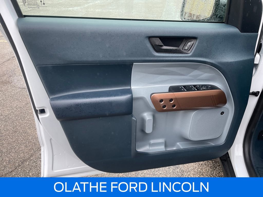 Used 2023 Ford Maverick Lariat w/ Lariat Luxury Package image 22