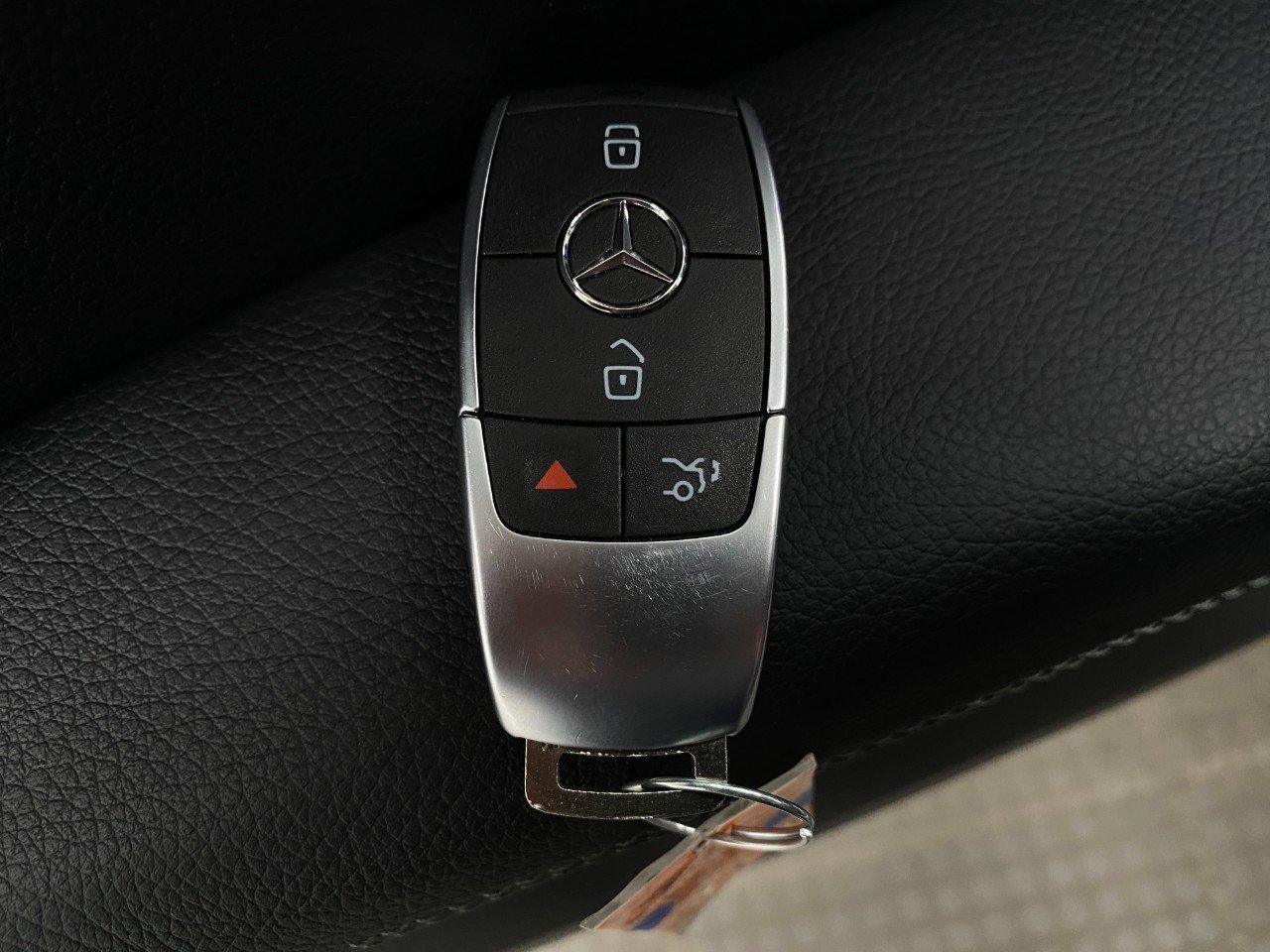 Certified 2026 Mercedes-Benz GLS 580 4MATIC image 36