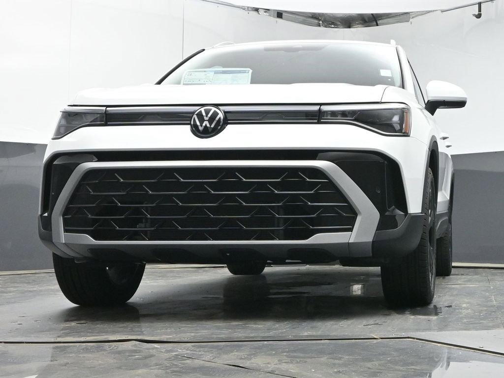 Used 2025 Volkswagen Taos SEL image 34