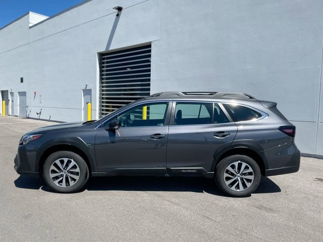 Certified 2025 Subaru Outback AWD/4WD image 2