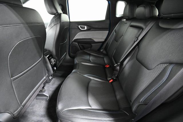 Used 2024 Jeep Compass Latitude image 8