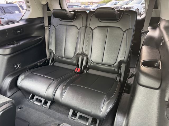 Used 2022 Jeep Grand Cherokee L Limited AWD/4WD image 18