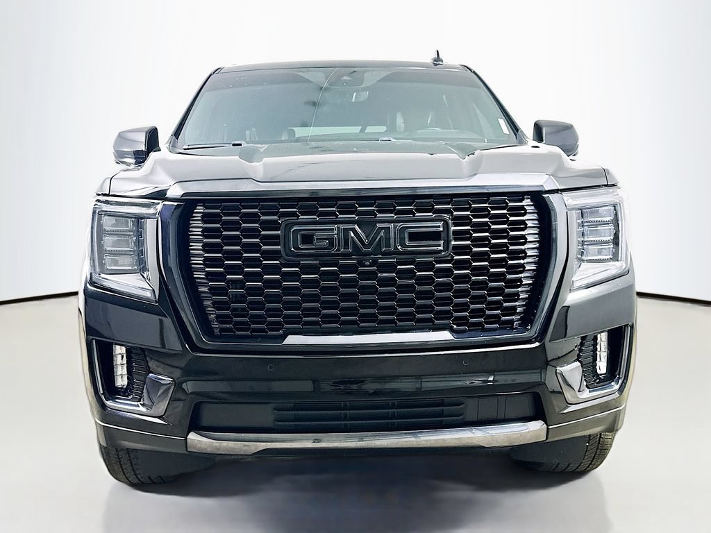 Used 2023 GMC Yukon Denali Ultimate AWD/4WD image 2