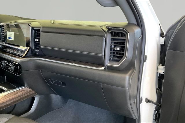 Used 2024 Chevrolet Silverado 1500 RST w/ Z71 Off-Road Package AWD/4WD image 18