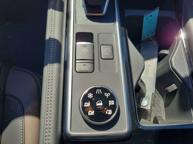 New 2026 Nissan Pathfinder Platinum image 20