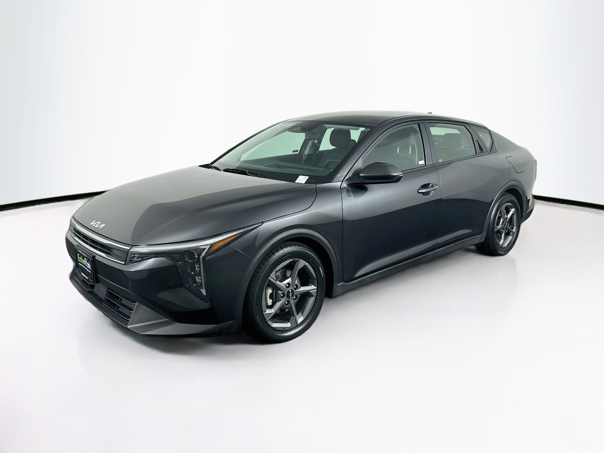 Used 2025 Kia K4 FWD image 3