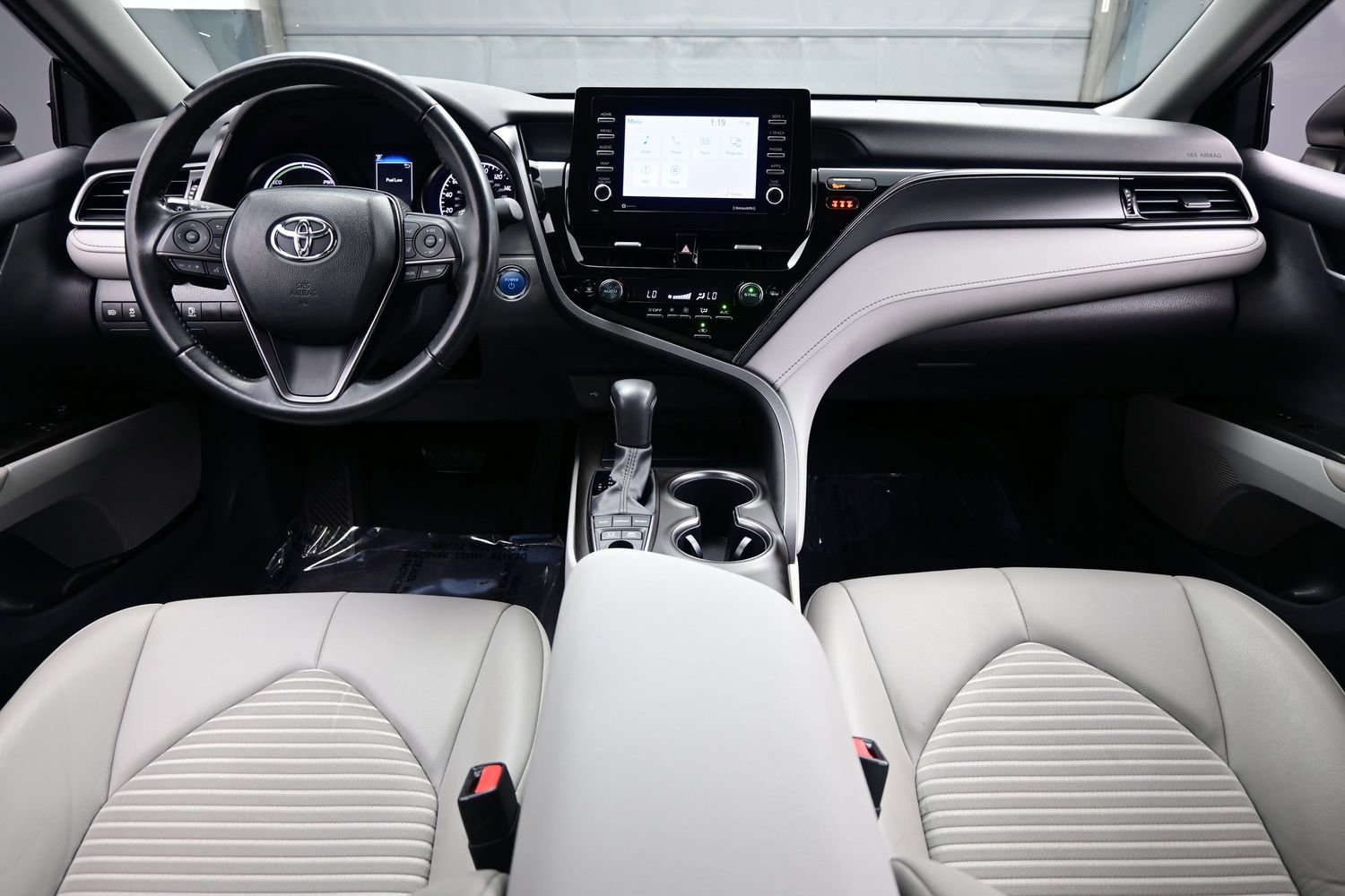 Used 2023 Toyota Camry SE FWD image 18