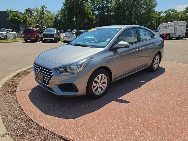 Used 2022 Hyundai Accent SE