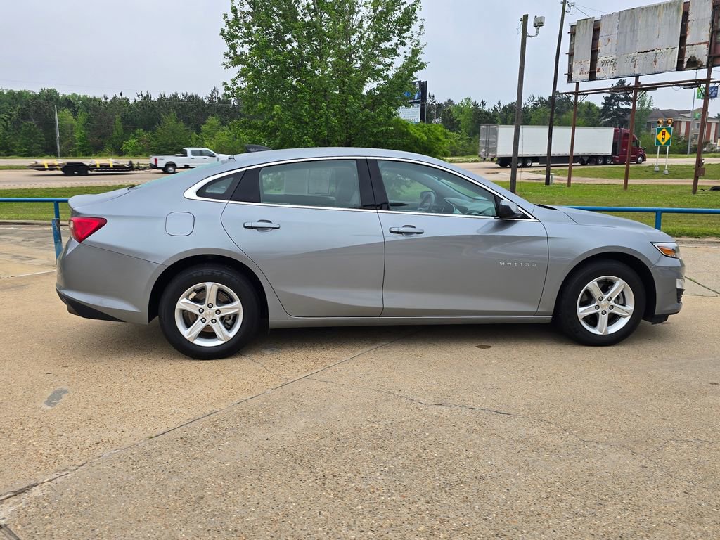 Used 2023 Chevrolet Malibu LS w/ Driver Confidence Package image 6