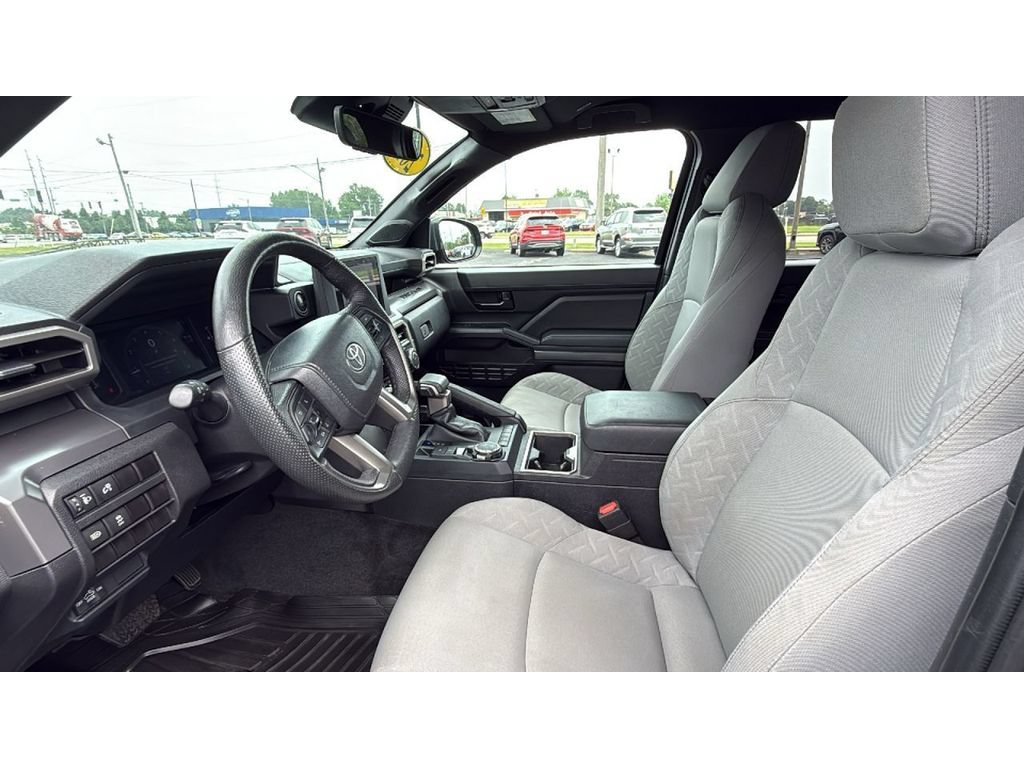 Certified 2024 Toyota Tacoma SR5 AWD/4WD image 29