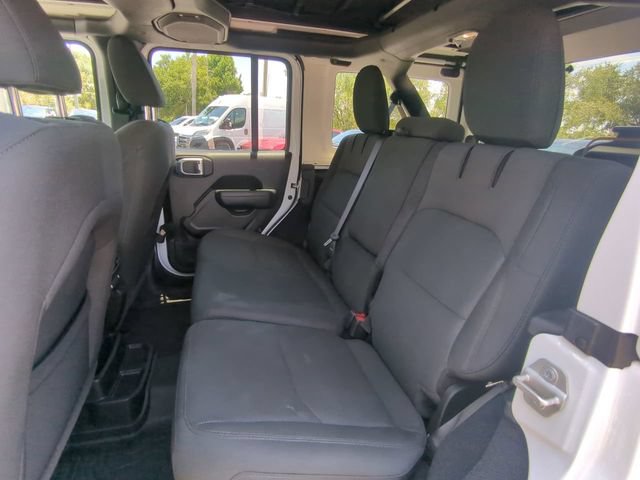 Used 2023 Jeep Wrangler Unlimited w/ Sun & Screen Package AWD/4WD image 15
