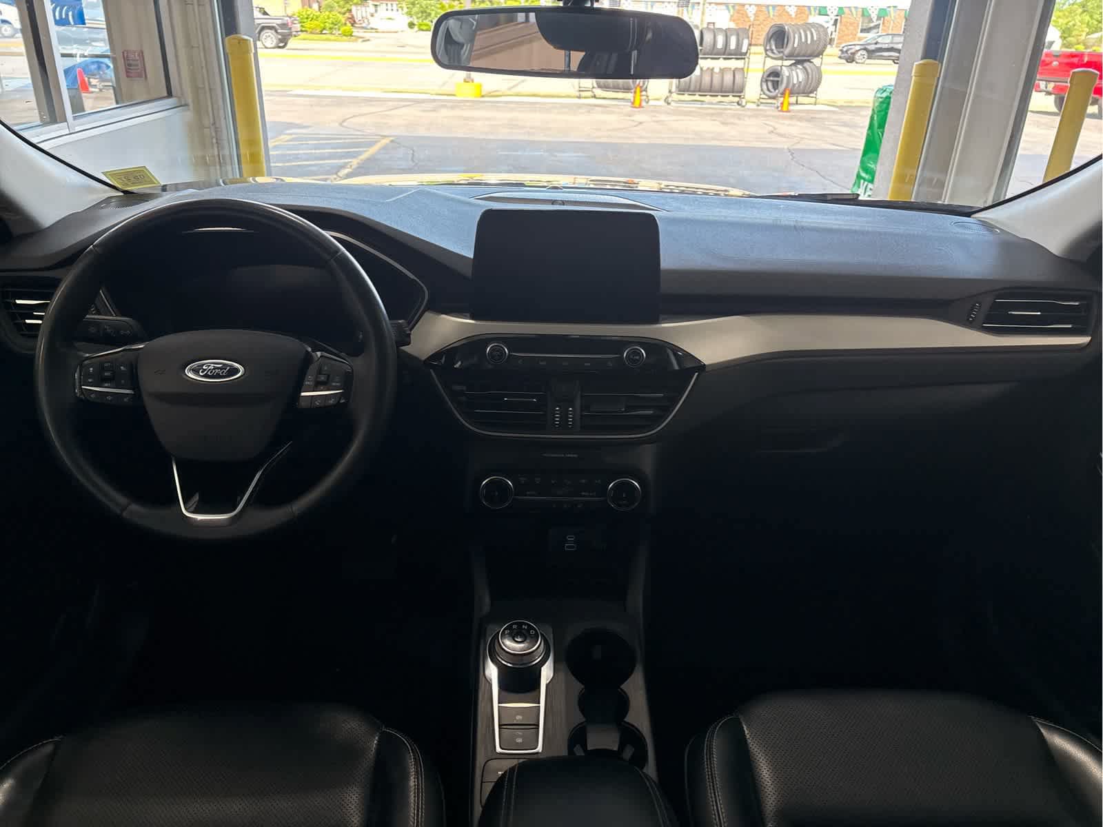 Certified 2022 Ford Escape SEL w/ Technology Package AWD/4WD image 11