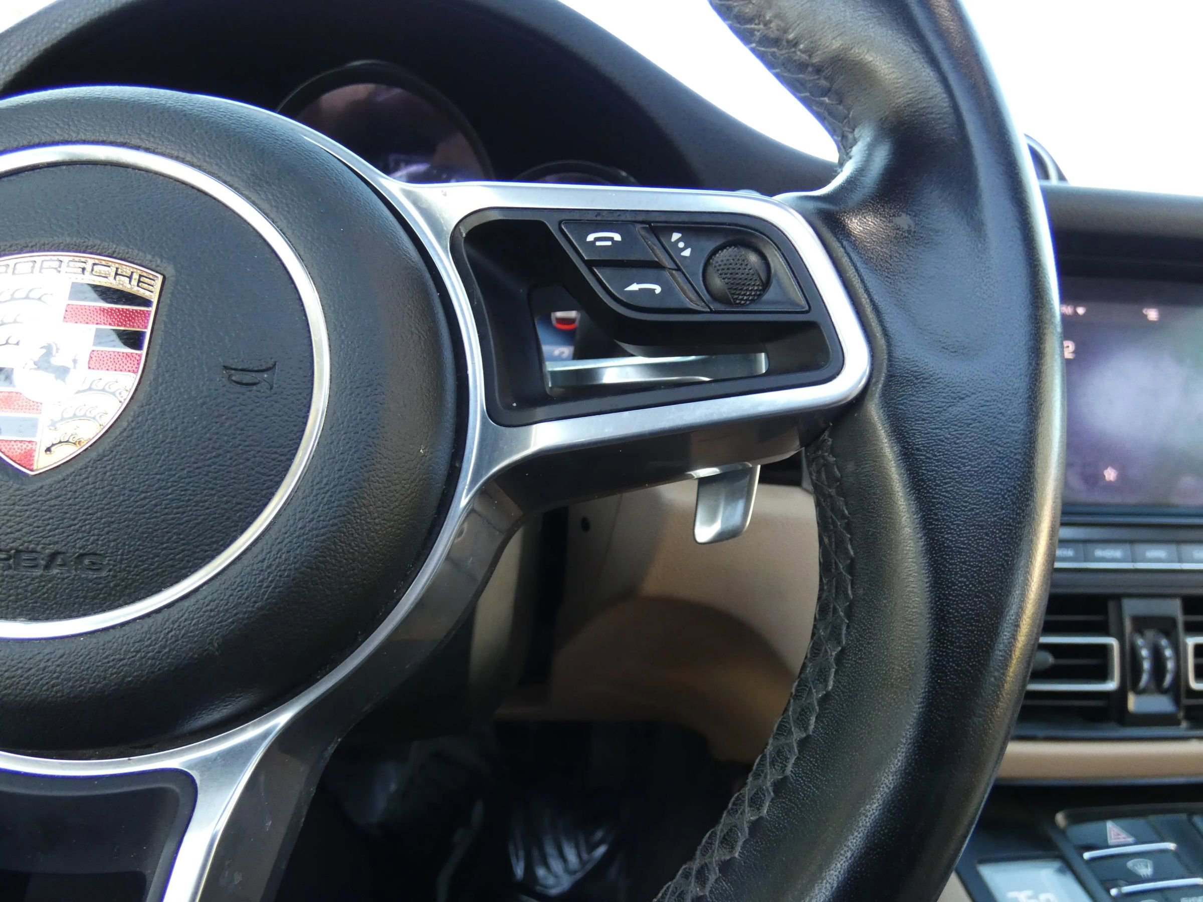 Used 2019 Porsche Macan image 64