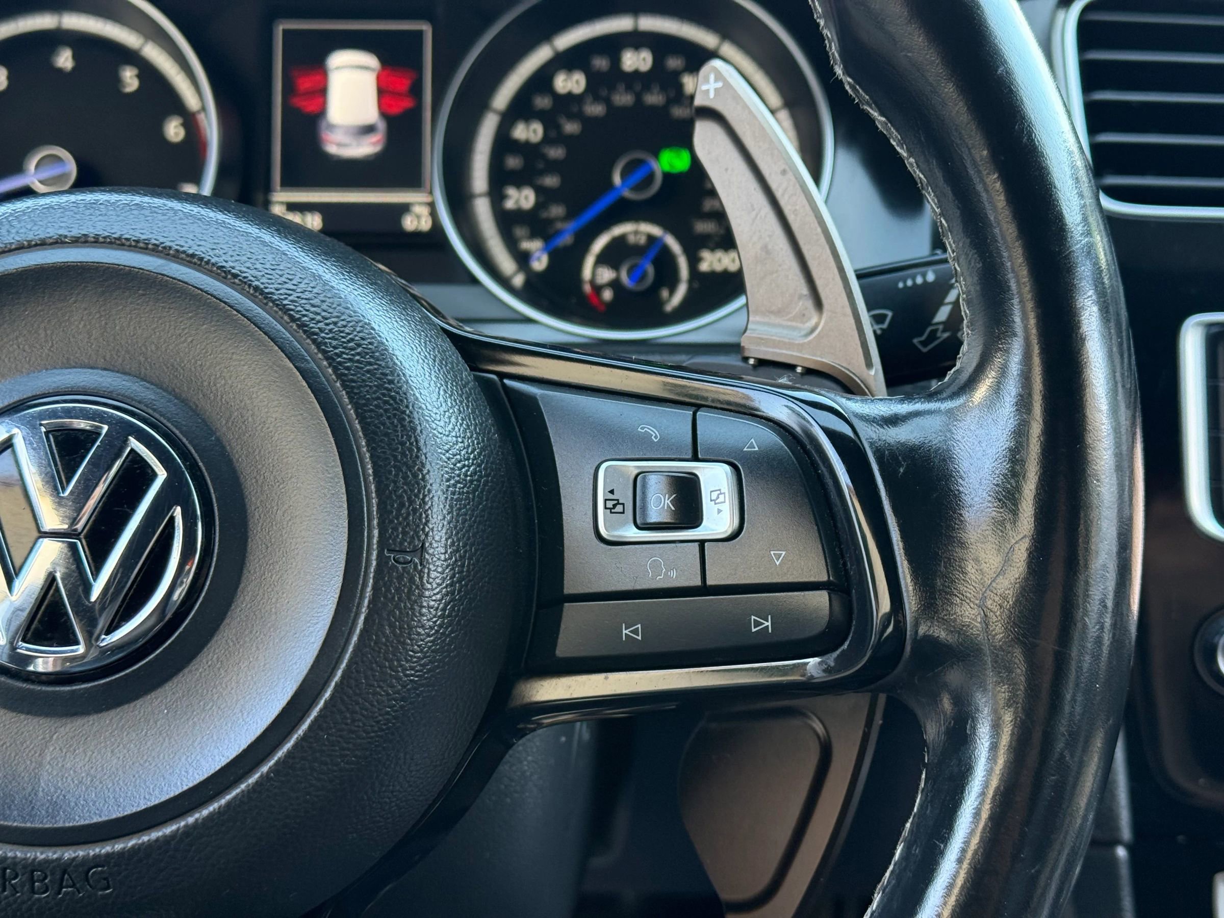 Used 2015 Volkswagen Golf R 4-Door image 19