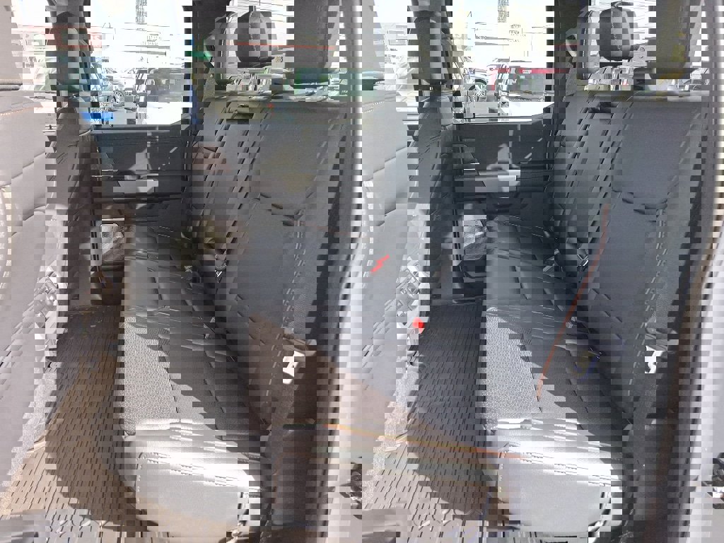 New 2026 Ford F250 Lariat w/ Lariat Ultimate Package image 11