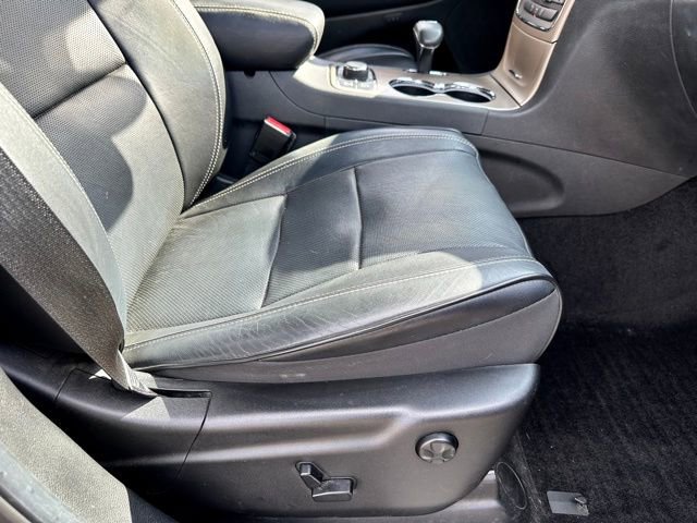 Used 2014 Jeep Grand Cherokee Overland AWD/4WD image 26