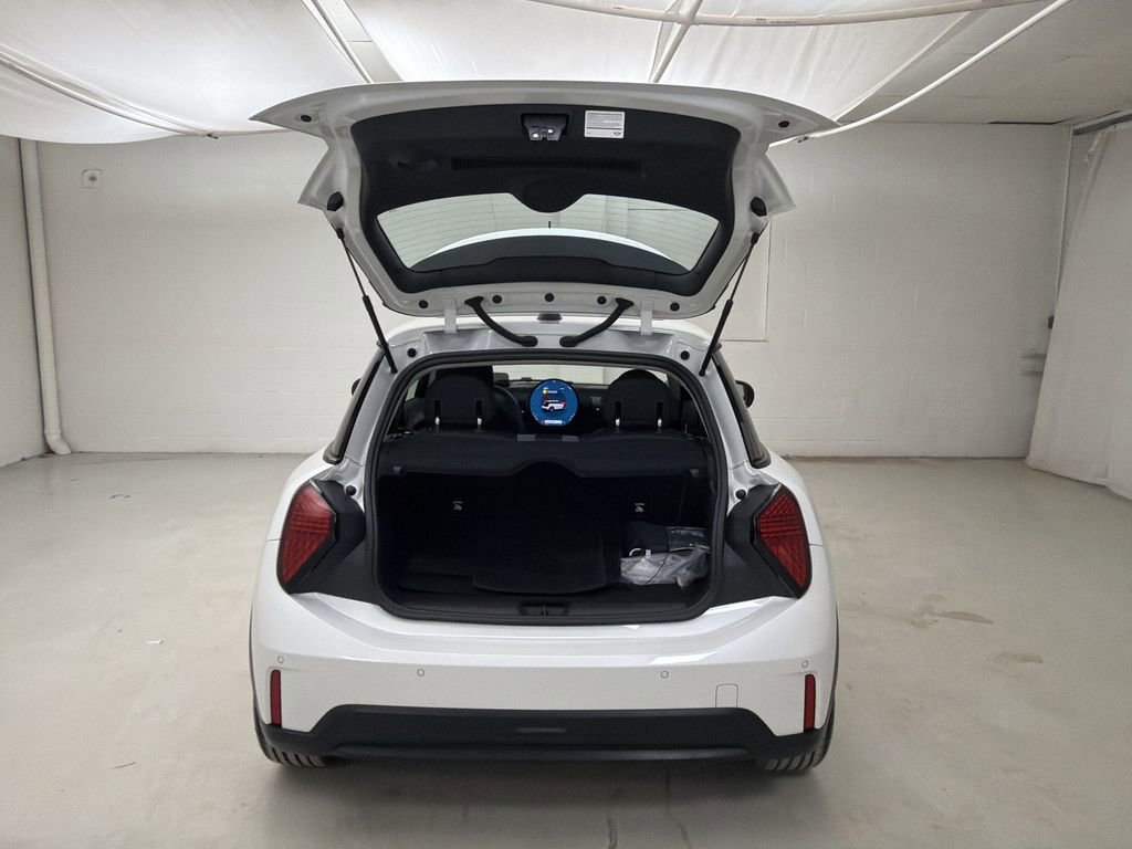 Certified 2025 MINI Cooper S image 26