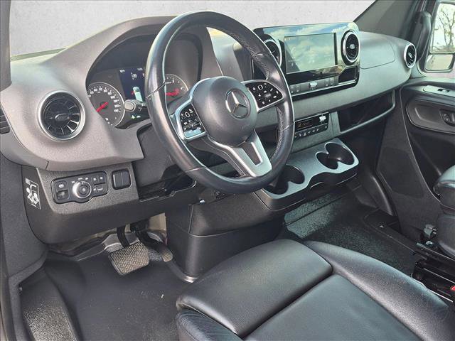 Used 2022 Mercedes-Benz Sprinter 2500 image 10