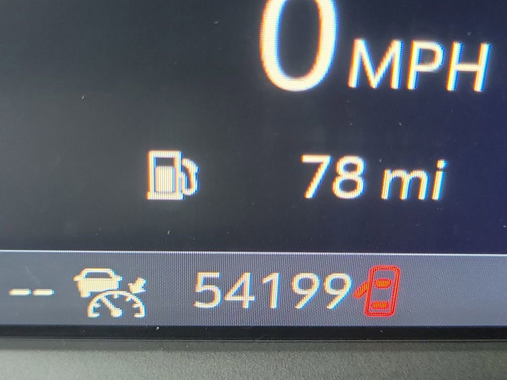 Used 2024 GMC Terrain SLT w/ LPO, Floor Liner Package image 29