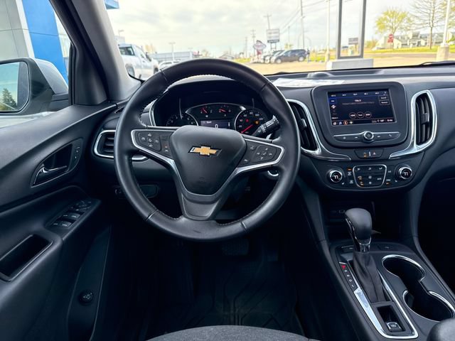 Used 2022 Chevrolet Equinox LT AWD/4WD image 16