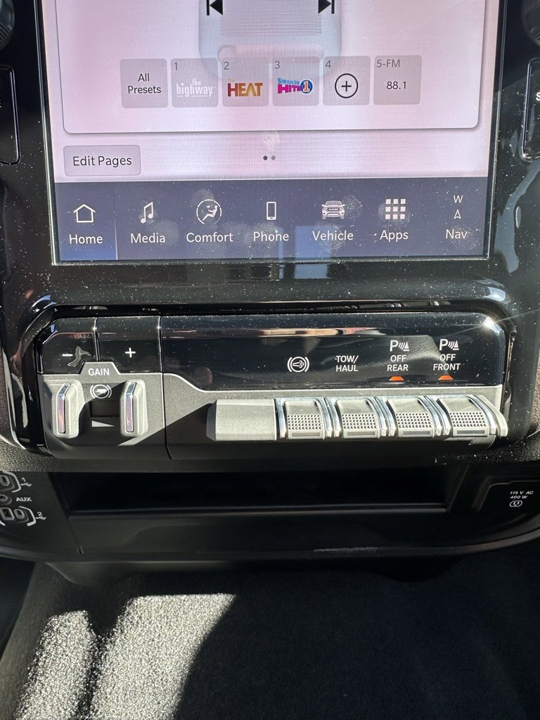 Used 2025 RAM 3500 Tradesman image 14