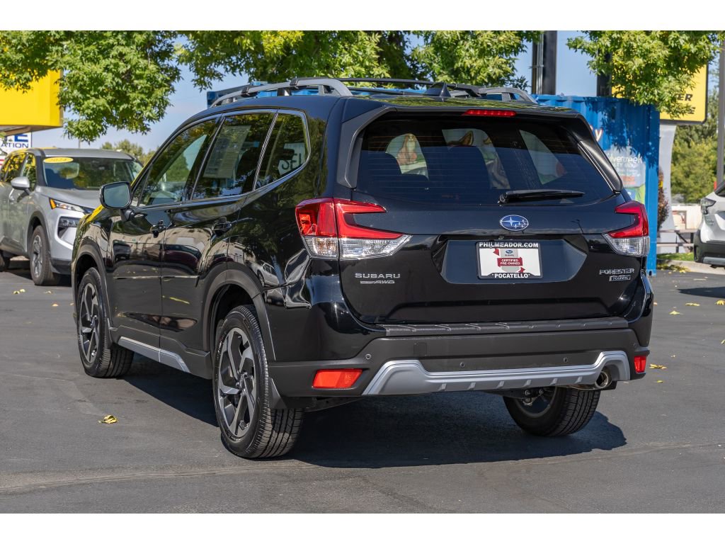 Used 2024 Subaru Forester Touring w/ Convenience Package image 5