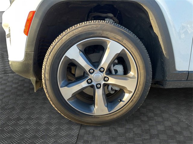 Used 2023 Jeep Grand Cherokee Limited image 14