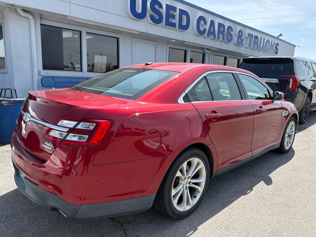 Used 2013 Ford Taurus SEL FWD image 3